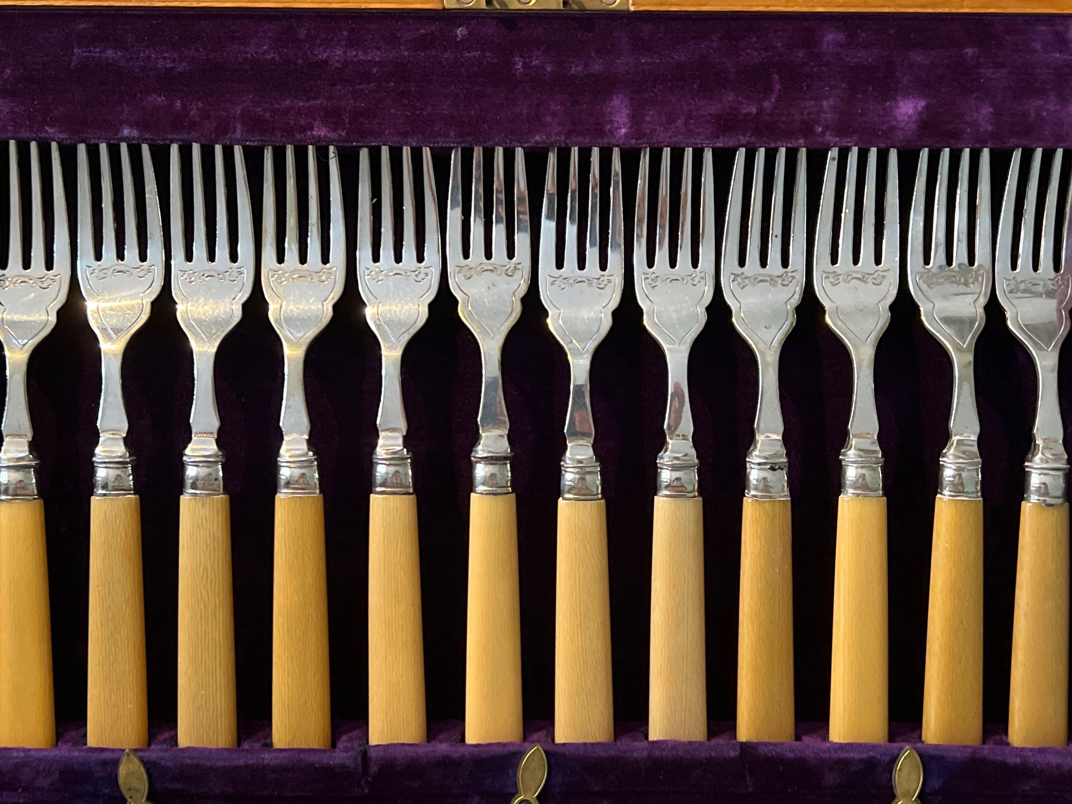 Antique fork and knife set, Furniture & Home Living, Kitchenware