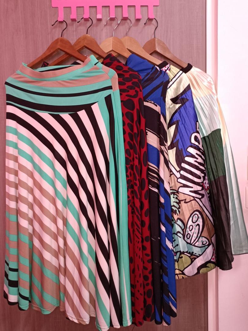 Bundle Set D (Category: Skirts) located in Singapore. Submitted by nadia.mdarif (Listing ID 1148920830, Image 1). Description: Women long skirt fit to size L. Used few times or brand new. Washed and pack individually. No return or exchange once purchase..