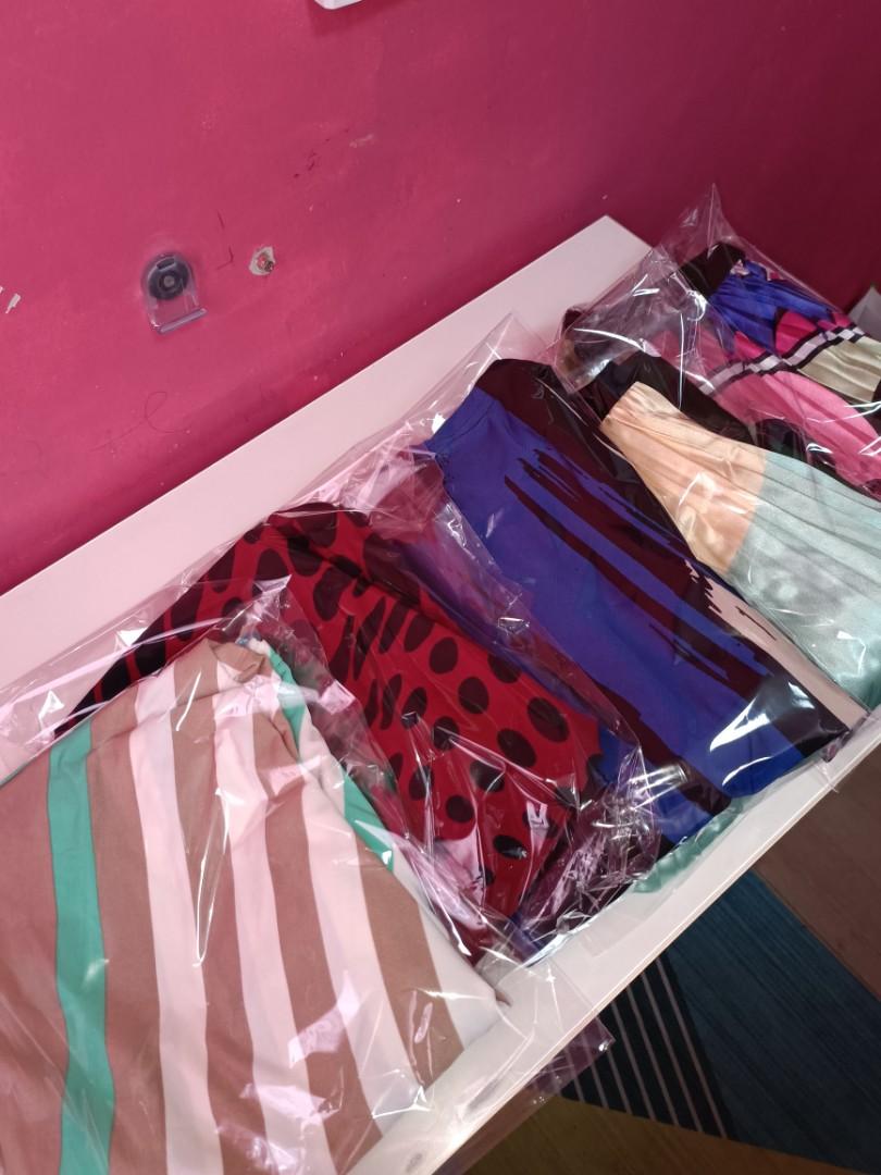Bundle Set D (Category: Skirts) located in Singapore. Submitted by nadia.mdarif (Listing ID 1148920830, Image 8). Description: Women long skirt fit to size L. Used few times or brand new. Washed and pack individually. No return or exchange once purchase..