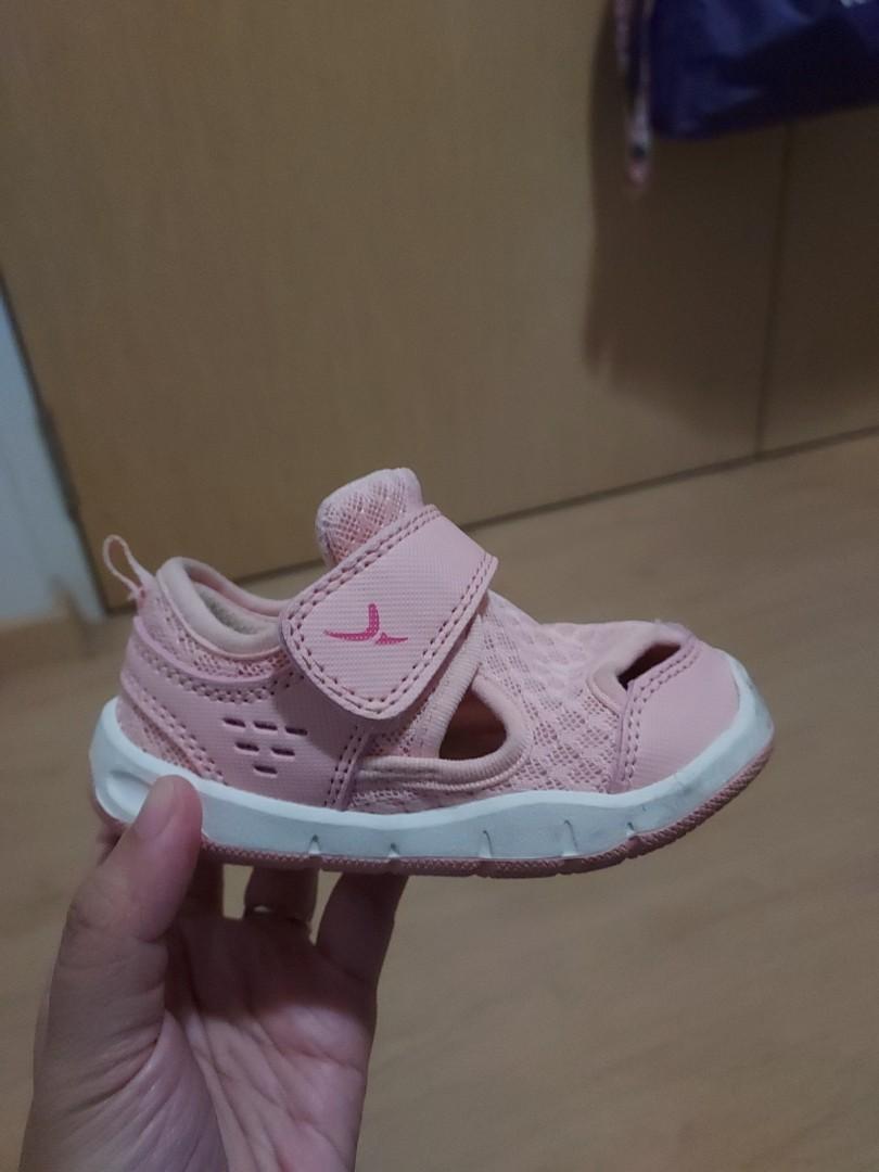Decathlon baby shoes top
