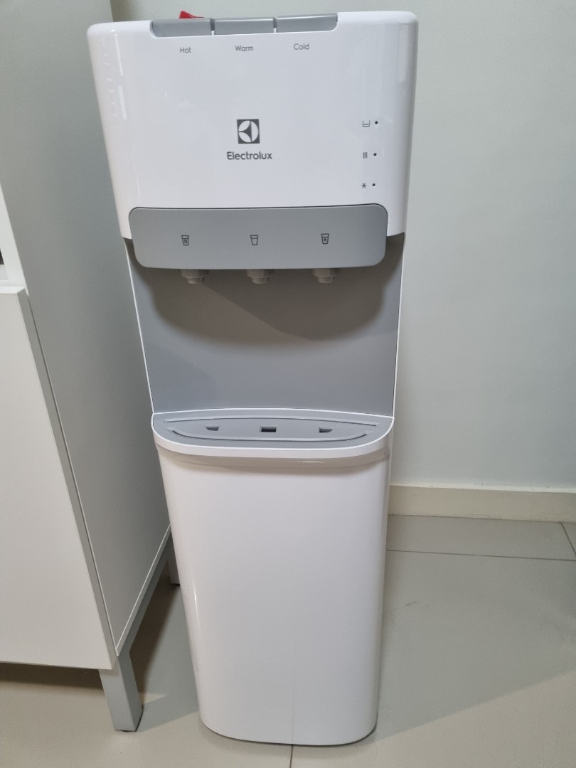 Electrolux water dispenser, TV & Home Appliances, Kitchen Appliances