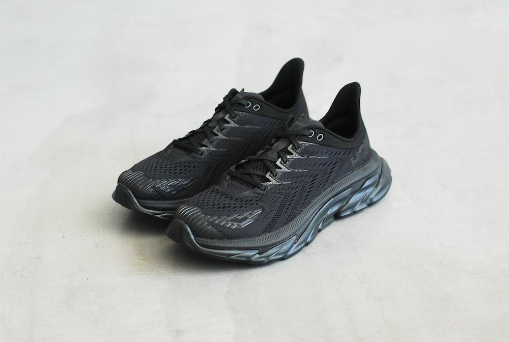 Hoka One One Clifton Edge Black US 9.5 日本, 男裝, 鞋, 波鞋- Carousell