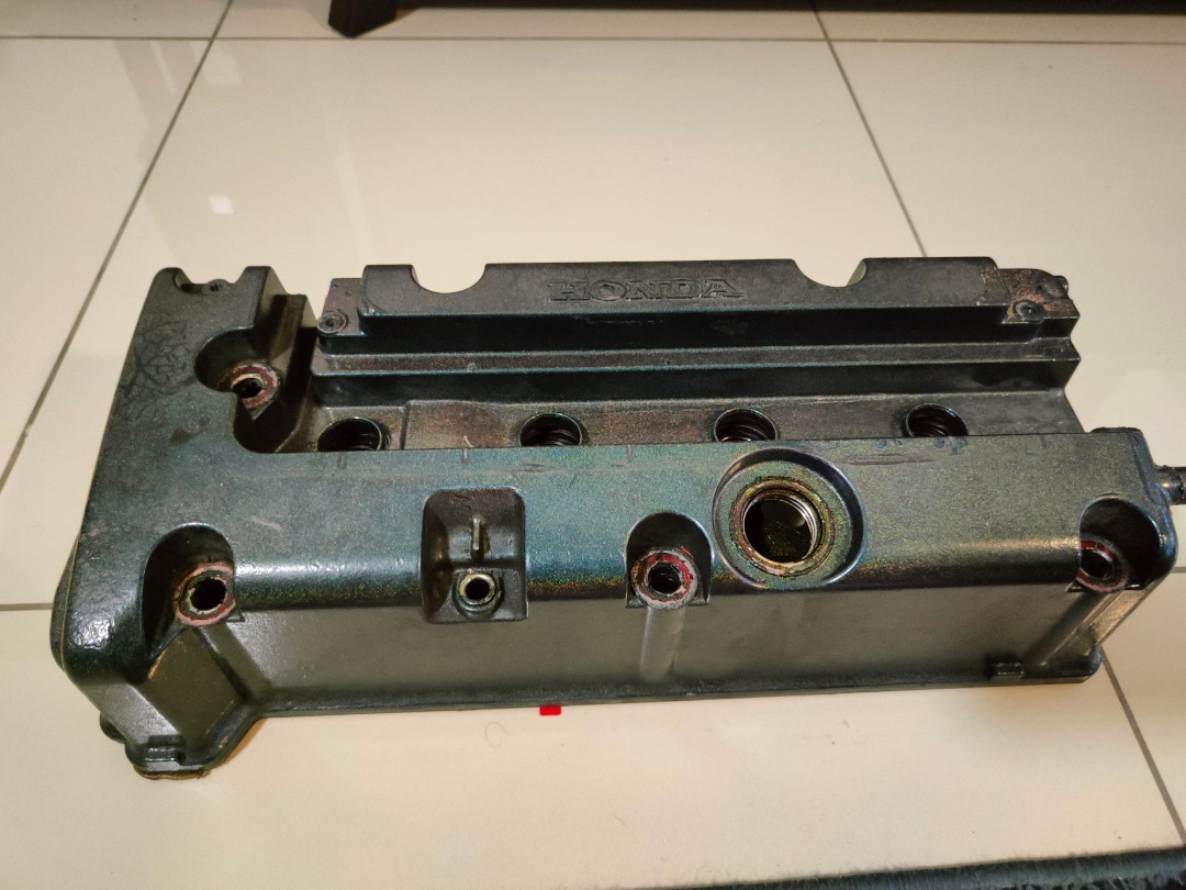 Honda K series valve cover, Auto Accessories on Carousell