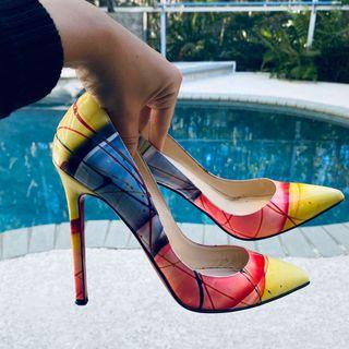 Louboutin Pigalle Pollock patent pumps size 35 / 5 multicolor