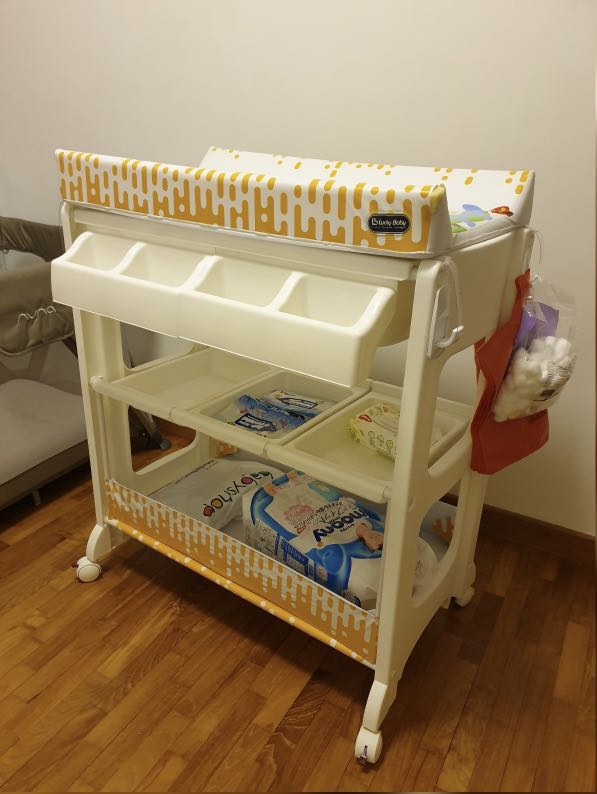 Lucky baby hotsell changing table