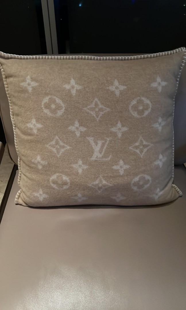 NWT Louis Vuitton Cream Beige LV Monogram Woven Pillow Cotton SS22 AUTHENTIC