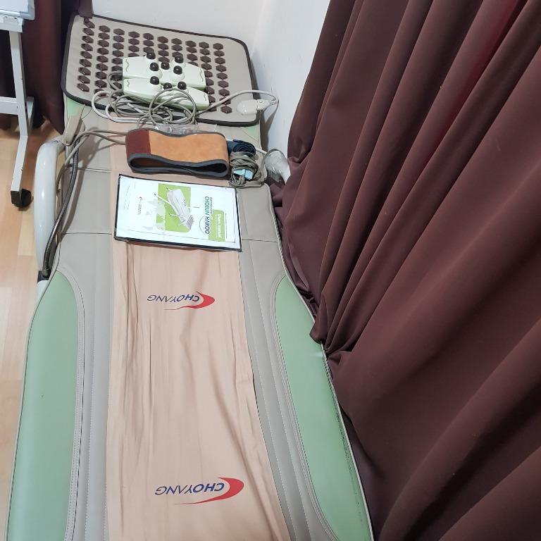 Massage Bed (Choyang), Furniture & Home Living, Furniture on Carousell