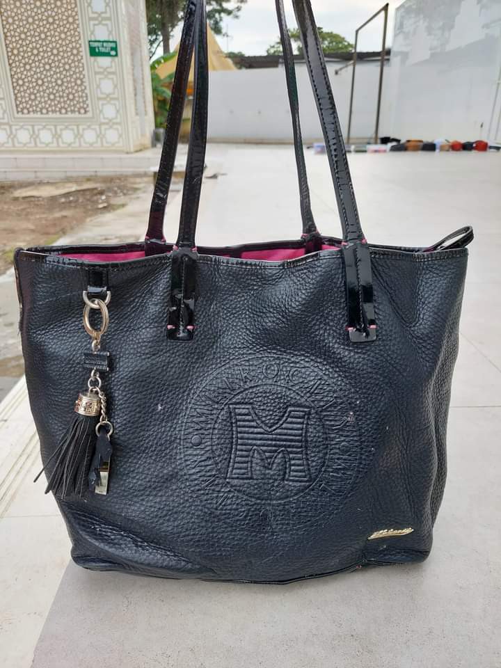 Metro city tote best sale bag