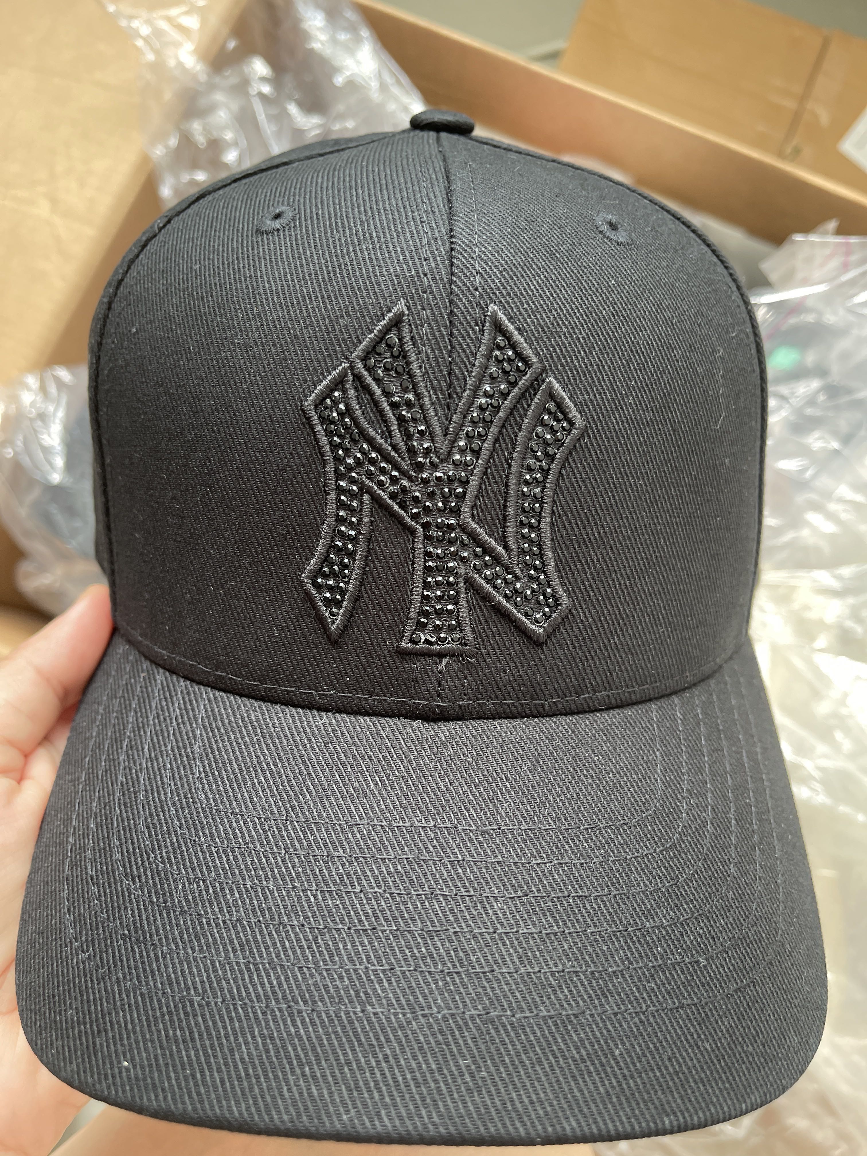 NY Yankees Shirt Adult XL 3D Embroidered Logo New York MLB Baseball Men