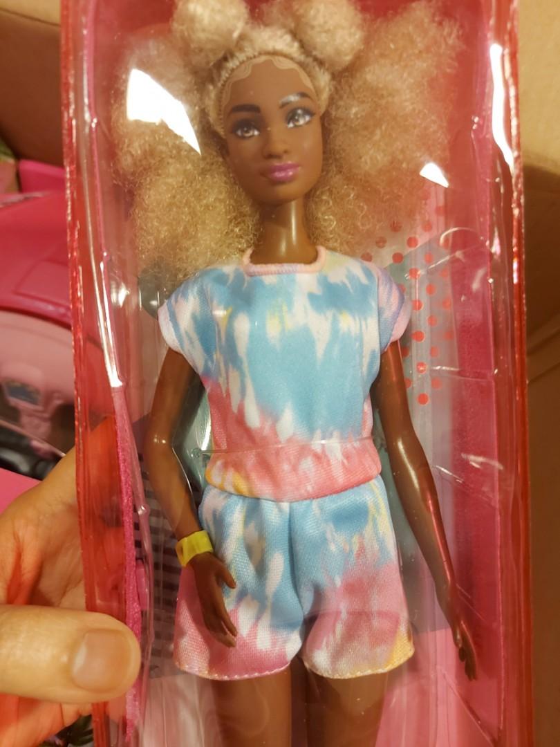 Barbie shop fashionistas 42