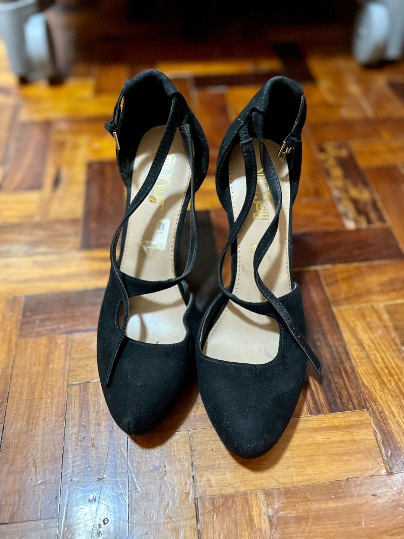 black strappy heels payless