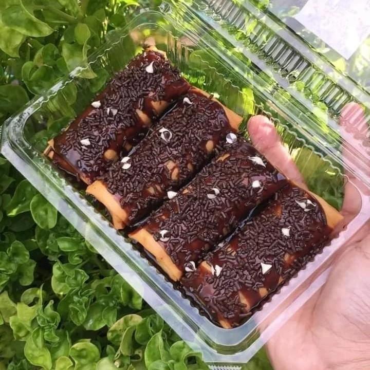 Popia pisang coklet, Food & Drinks, Homemade Bakes on Carousell