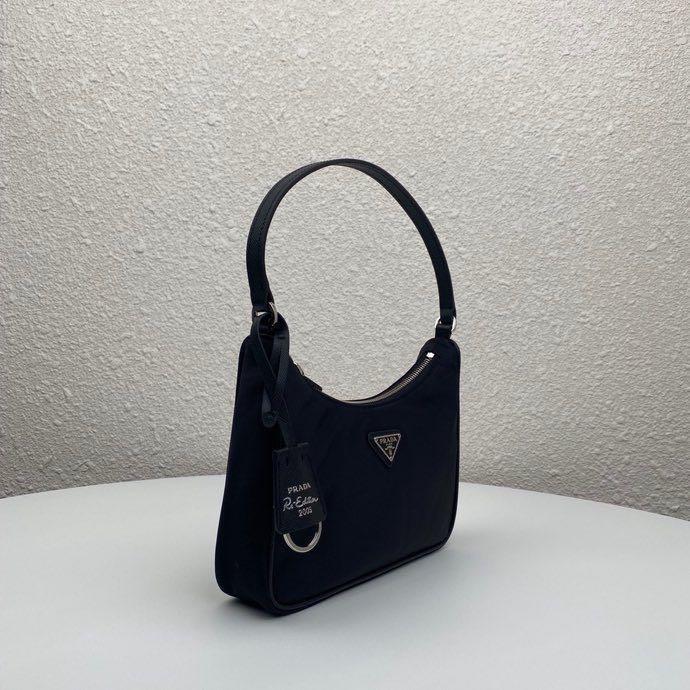 Prada reedition 2000 hobo bag preorder (Category: Luxury Bags & Wallets) located in Mandaluyong City. Submitted by japanandsingaporeluxepreloved (Listing ID 1148894063, Image 1). Description: .