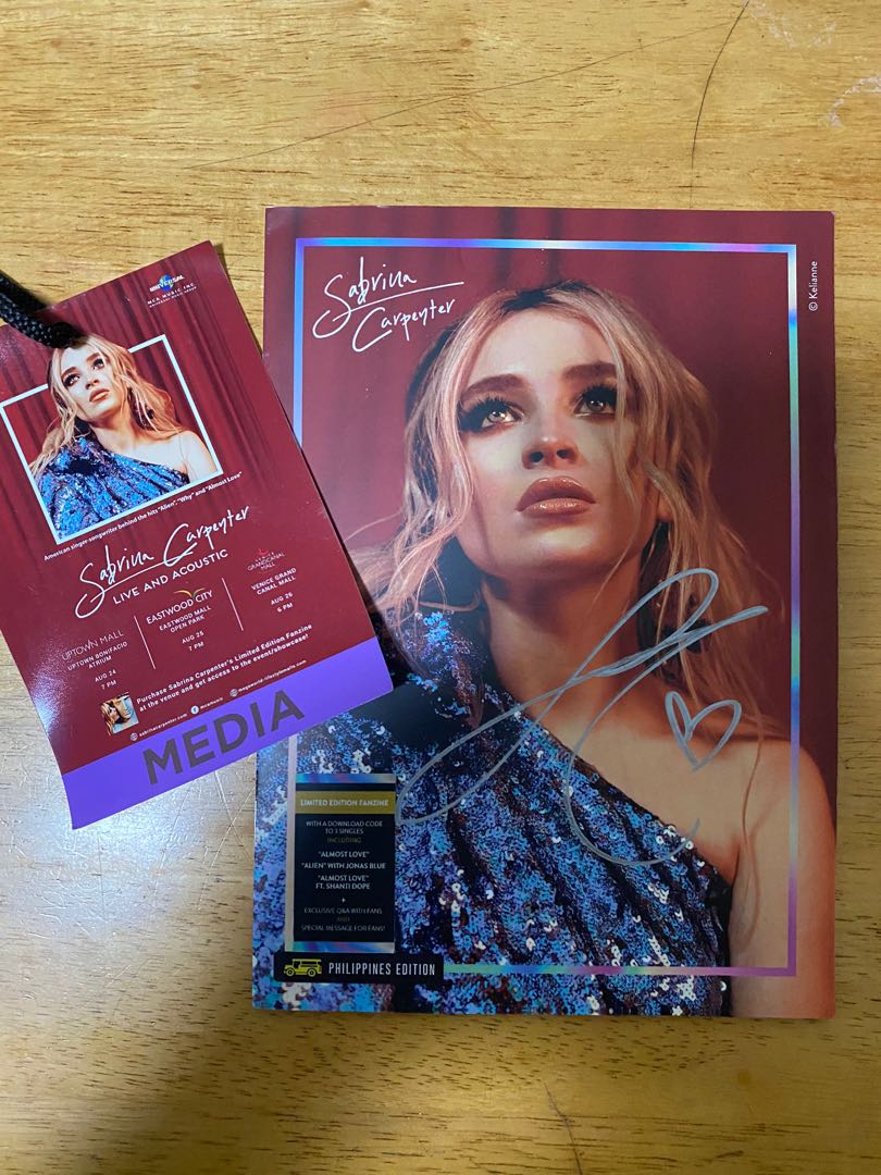 Sabrina Carpenter Signed Limited Ed Fanzine, Hobbies & Toys, Memorabilia & Collectibles, Fan
