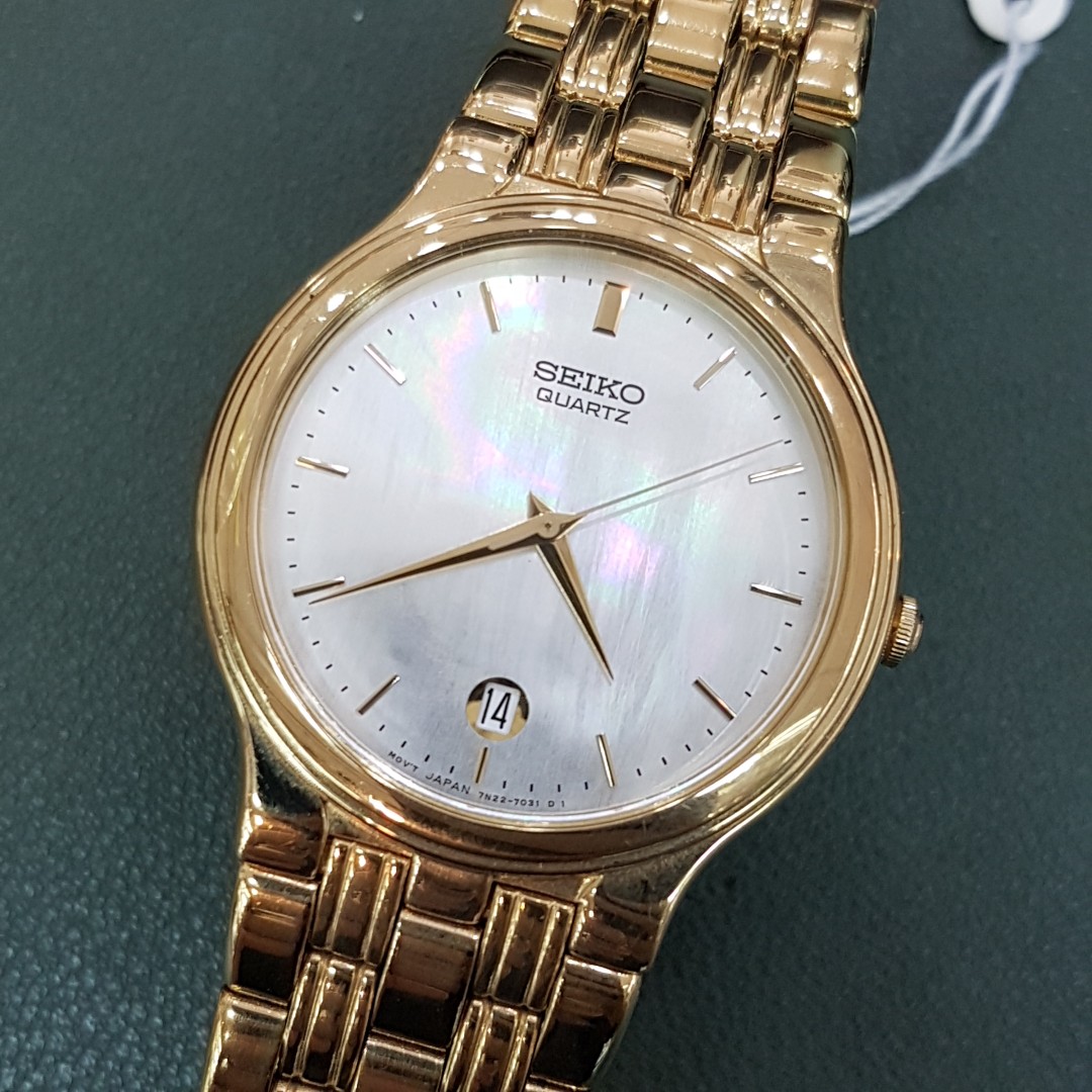 Seiko Gold Mother of Pearl Lady Watch Women s Fashion Watches