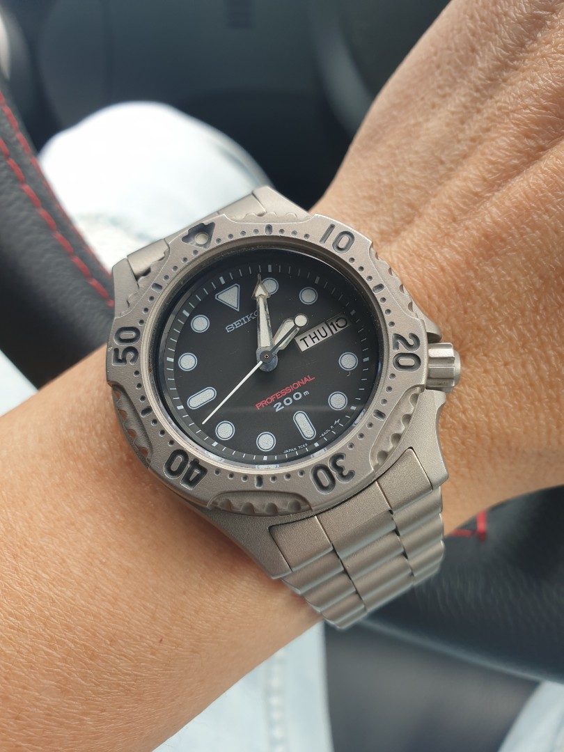 Seiko Titanium Quartz Diver 7C43-6A10, Men's Fashion, Watches &  Accessories, Watches on Carousell