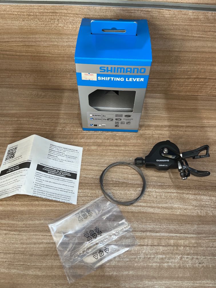 Shimano RS700 right side shifter shifting lever, Sports Equipment