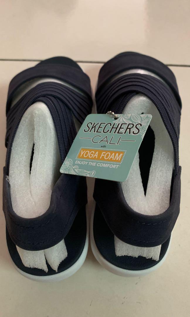 Skechers yoga foam online shoes