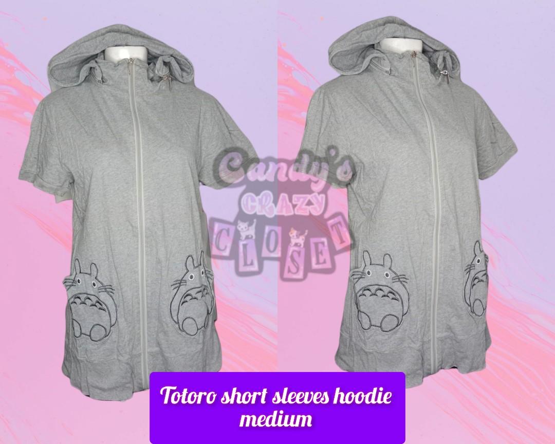 Totoro short sleeves hoodie (Category: Others Tops) located in Baguio. Submitted by chloevalor (Listing ID 1148872012, Image 1). Description: .