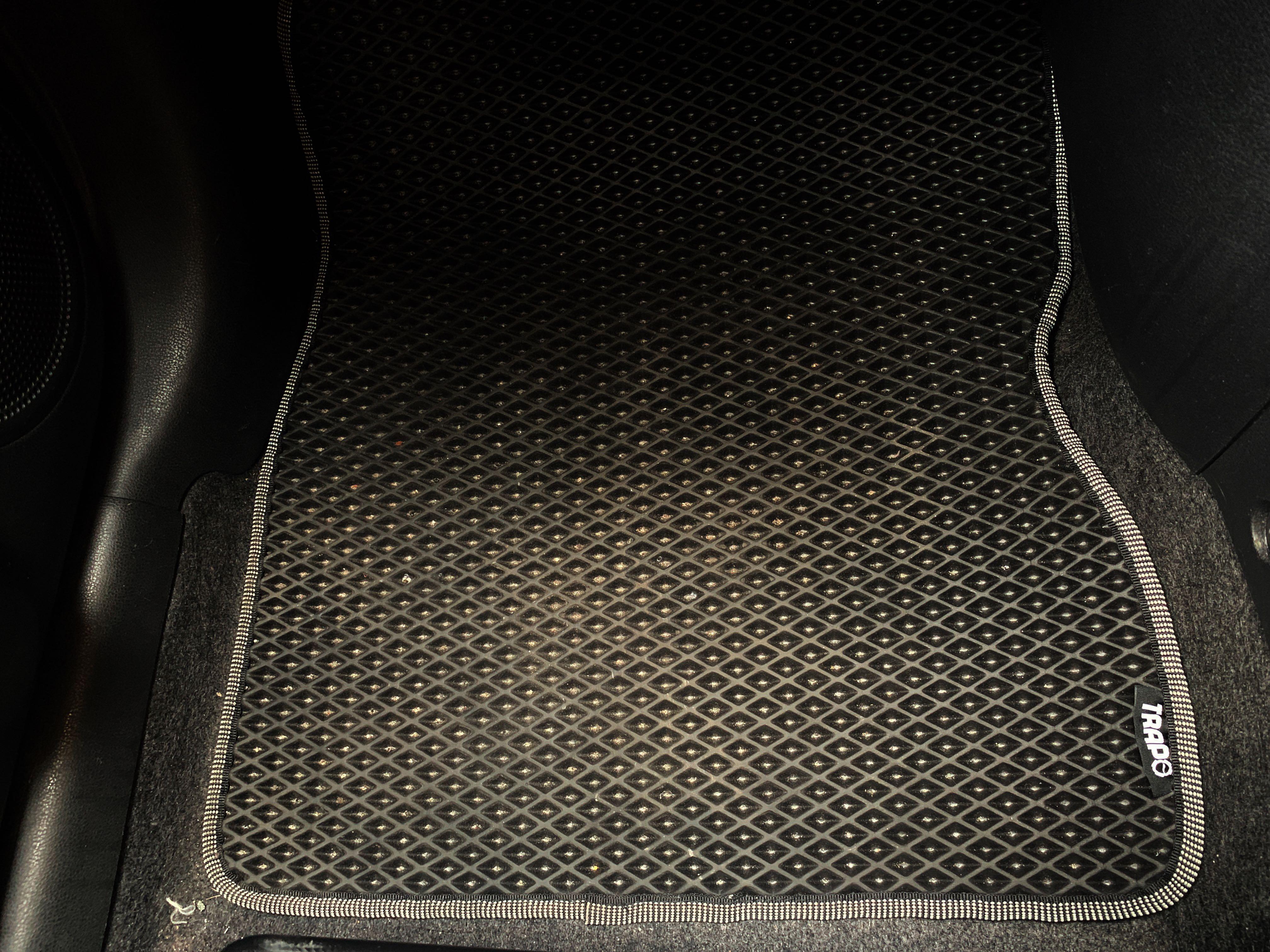Nissan almera shop car mats
