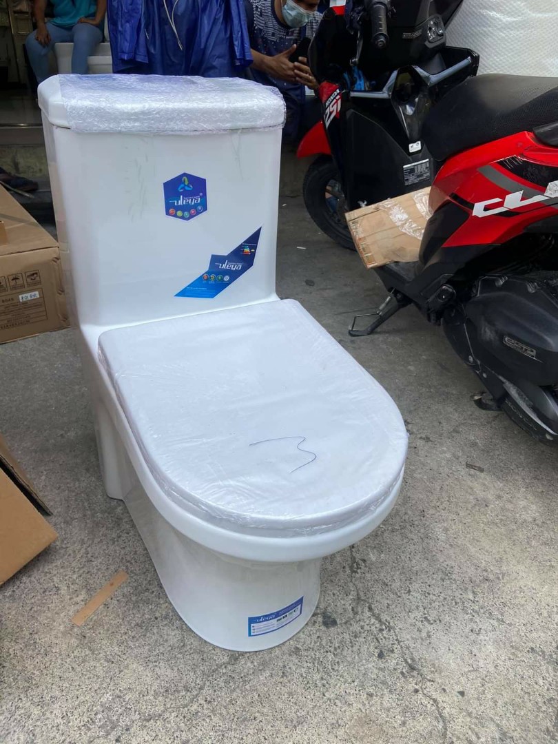 Uleya Water Closet set, Furniture & Home Living, Bathroom & Kitchen Fixtures on Carousell