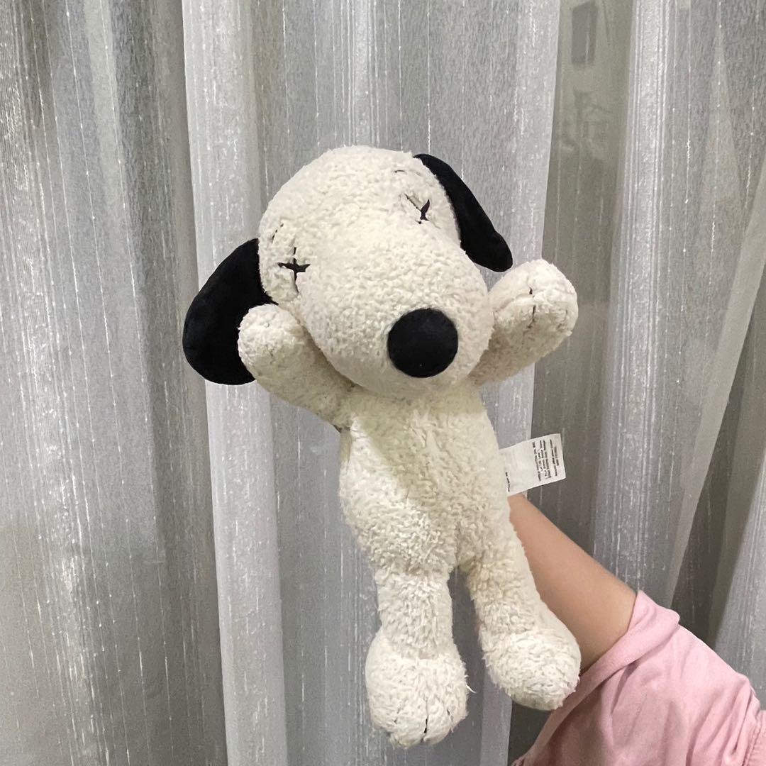Uniqlo snoopy plush store