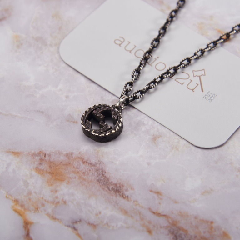 Used hotsell gucci necklace