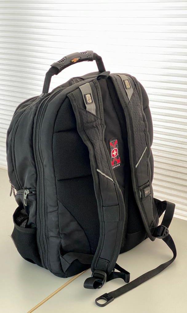 Wenger Swiss Army backpack with 16” laptop pocket., Computers & Tech