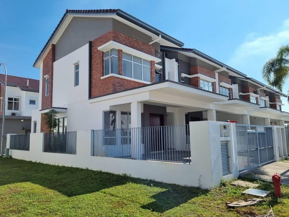 [WTS] END LOT 2 Storey Link house Livia, Rimbayu on Carousell