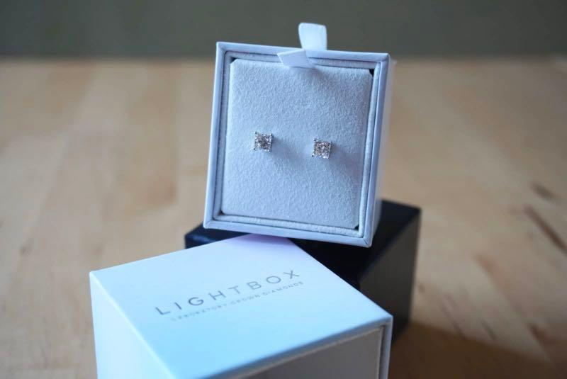 14k 1ct De Beers Lightbox