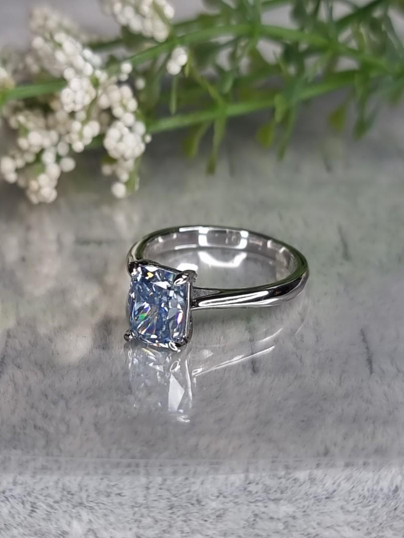 Crushed diamond clearance ring