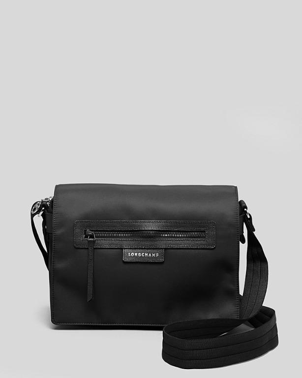 Longchamp postman messenger bag deals