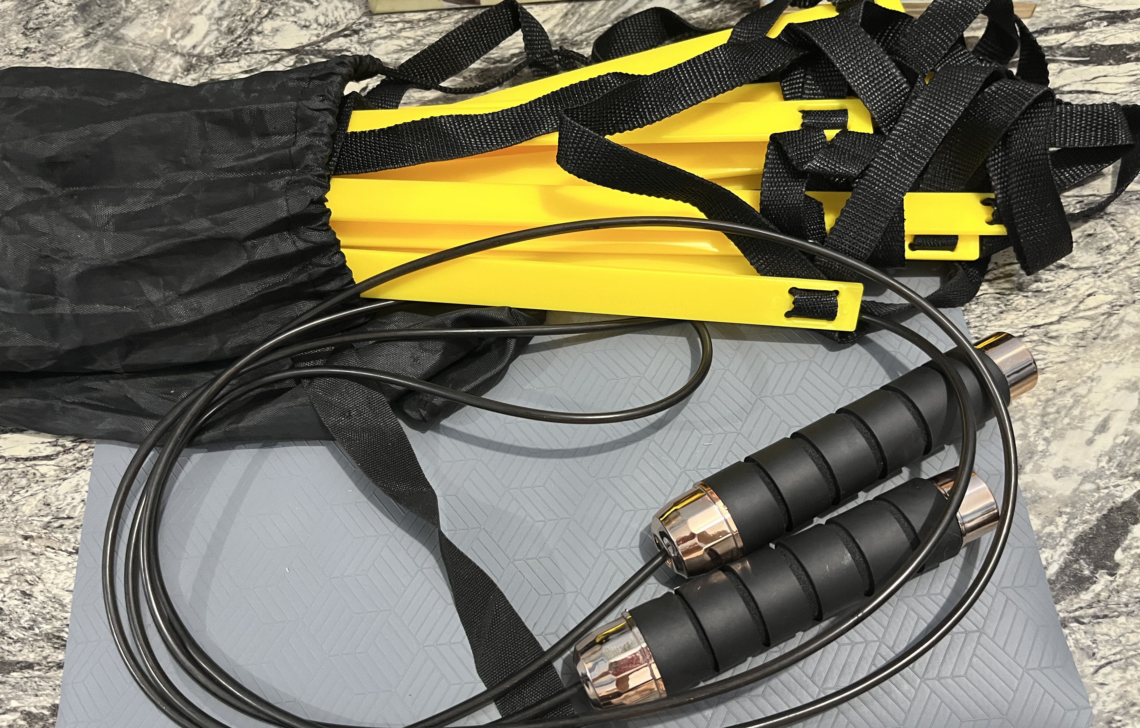 Agility ladder and jump rope, Sports Equipment, Exercise & Fitness