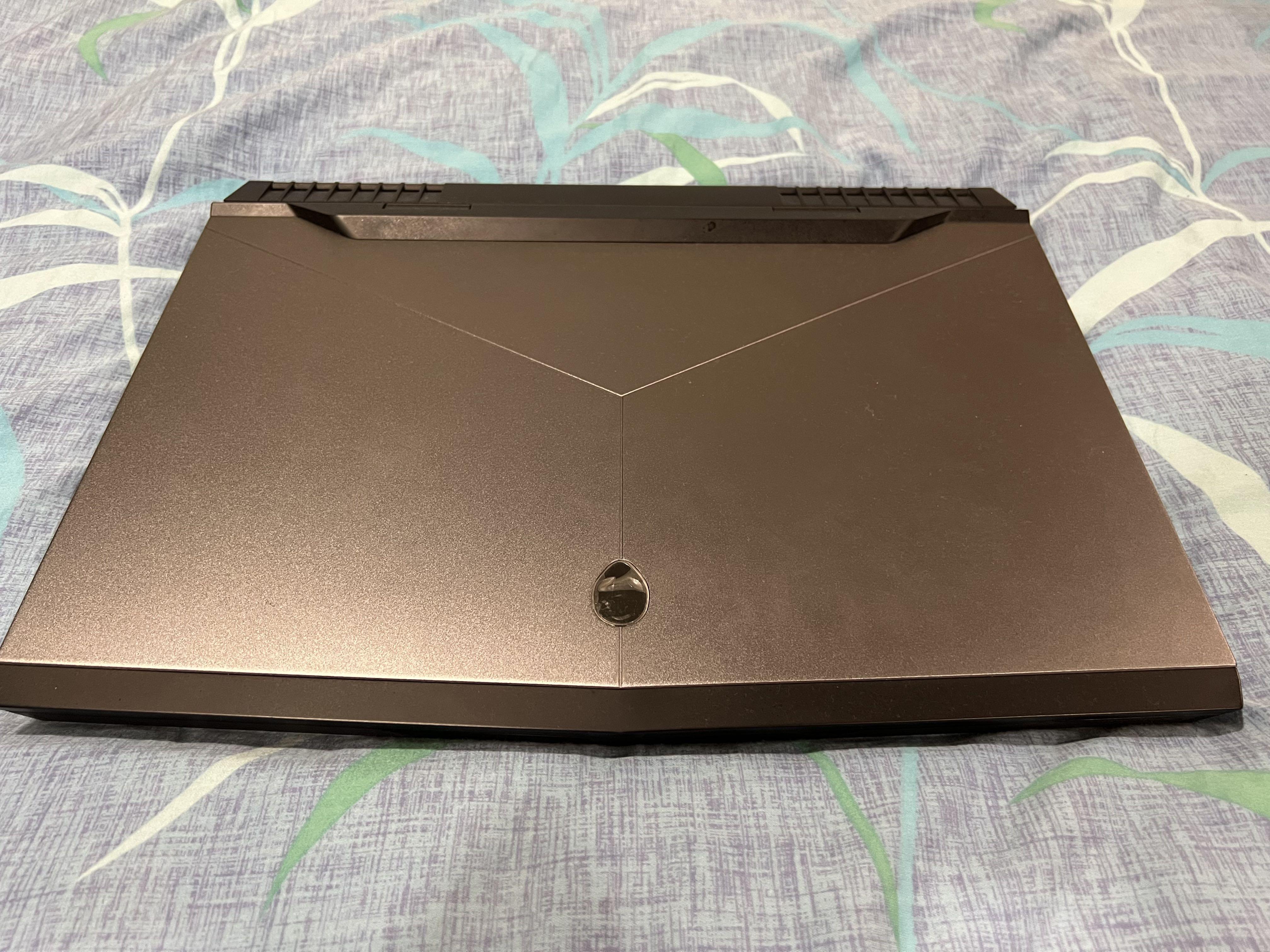 Alienware 17 R4 QHD / GTX1080 8GB / i7-7820HK / 32GB DDR4 ...