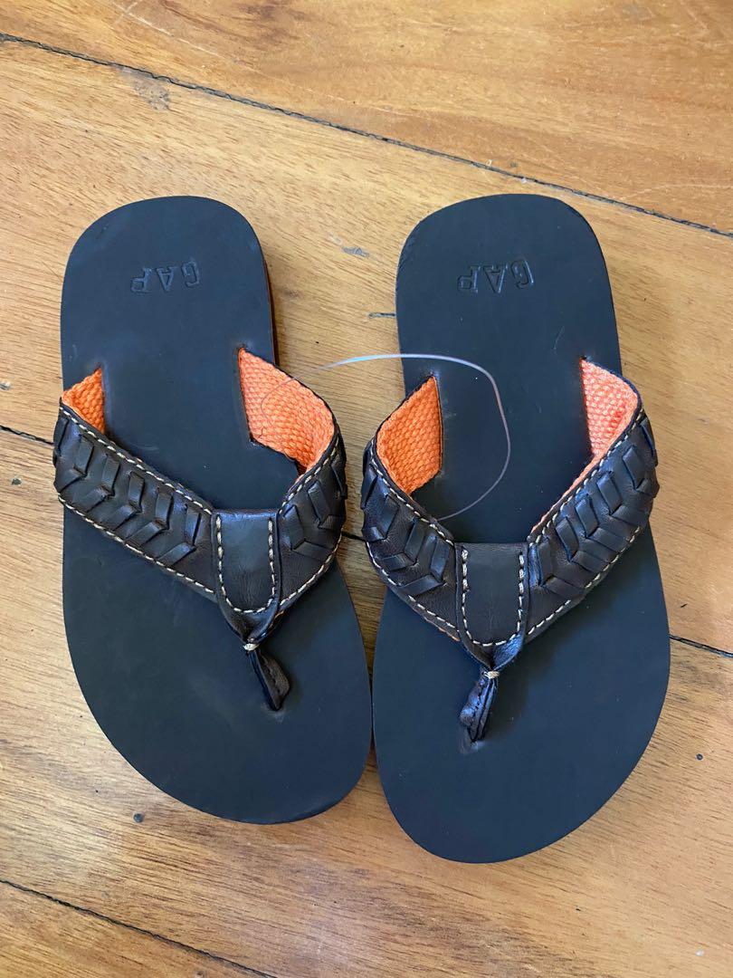 Boys slippers size 11 new arrivals