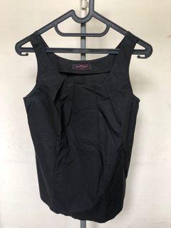 Black Sleeveless Top