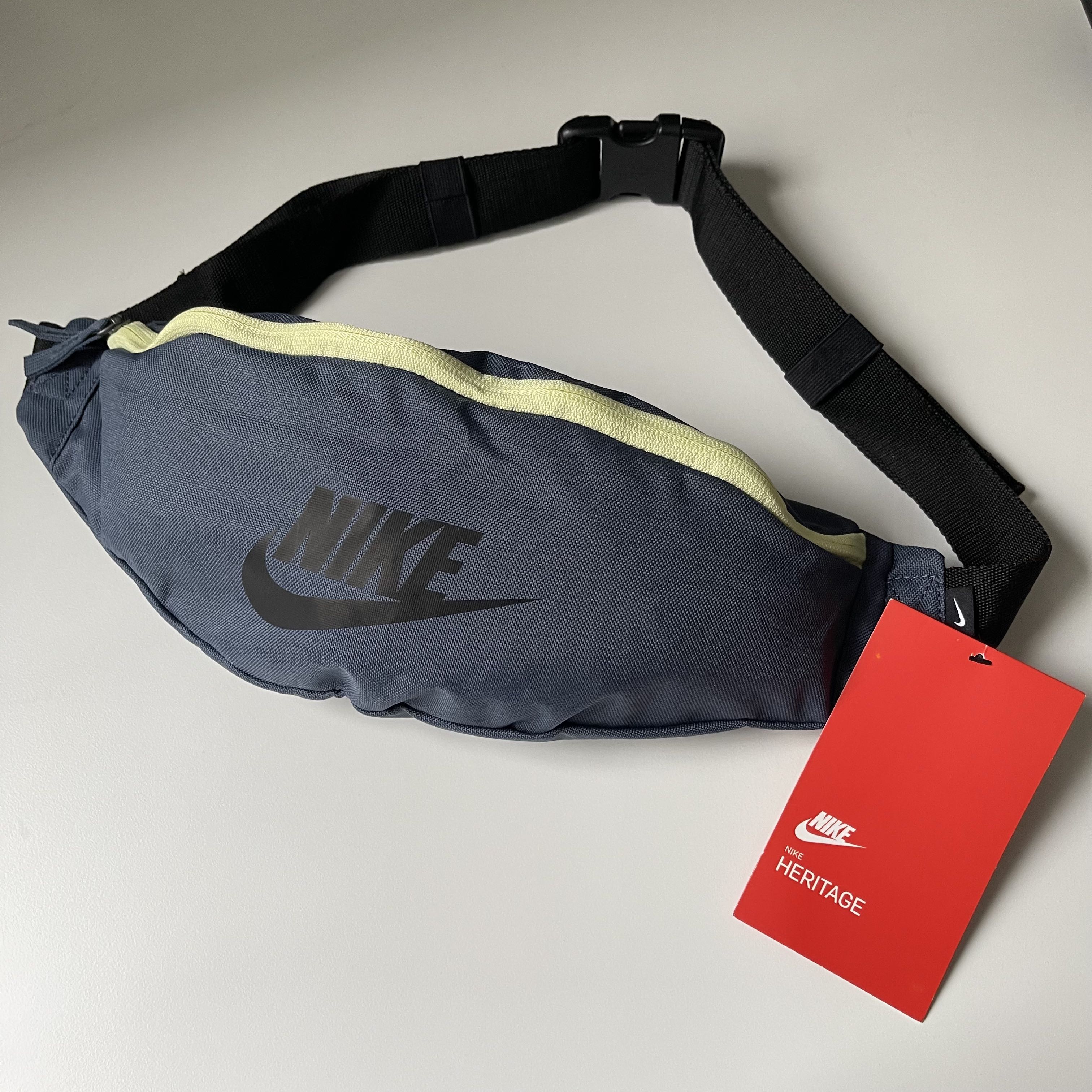 bnwt nike bum bag, Women's Fashion, Bags & Wallets, Crossbody Bags on