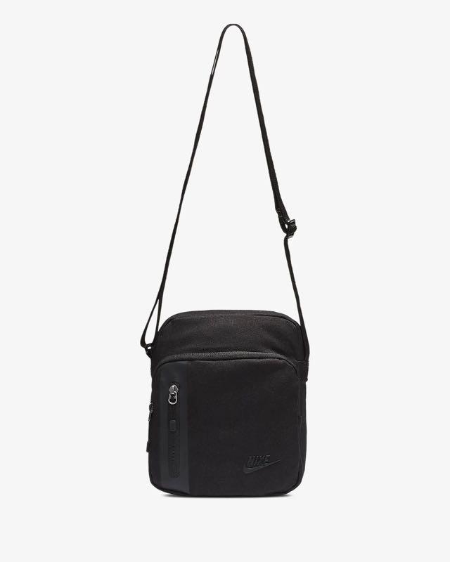 bnwt nike tech crossbody bag