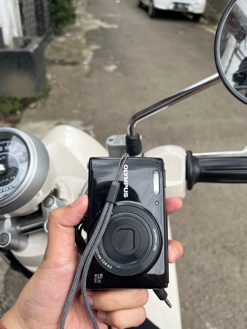 digital kamera olympus VG 180, Fotografi di Carousell