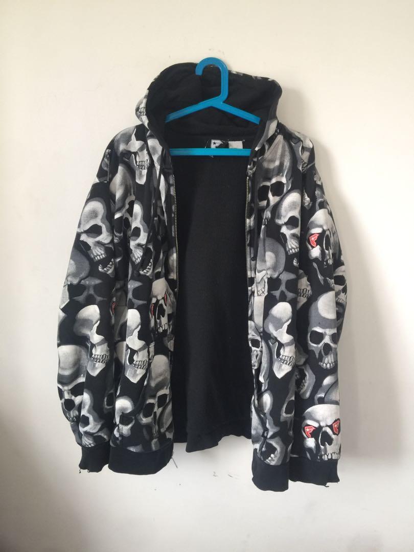 FAMOUS STARSTRAP SKULL HOODIE ALLOVER Men s Fashion Coats