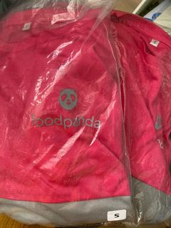 Foodpanda 食物熊貓 外賣員tee t-shirt 短袖長袖各一 size S 細碼64235658451458110