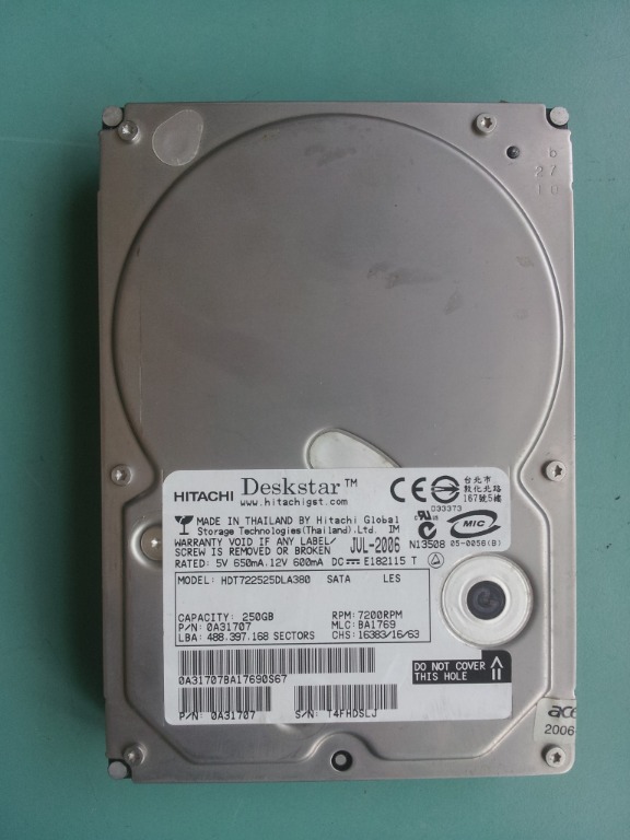 日立HITACHI 3.5吋250GB(250G) SATA硬碟HDT722525DLA380 (良品) E101, 電腦及科技產品, 電腦周邊產品,  硬碟及儲存裝置在旋轉拍賣