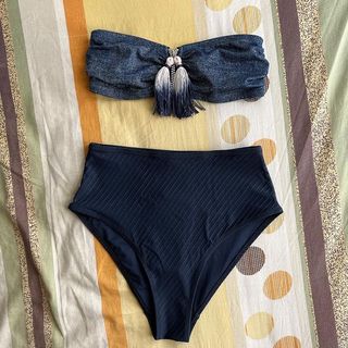 (Category: ) located in . Submitted by lovedbymariaa_ (Listing ID 1149065495, Image 1). Description: .