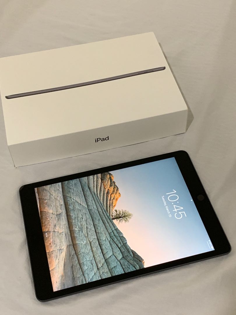 iPad 9th Gen - 64GB With Apple Warranty - Space Gray, Mobile