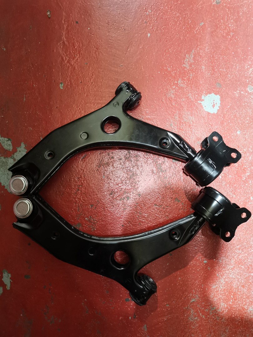 Mazda 3 lower arm Mazda 5 lower arm, Sports Equipment, Bicycles & Parts