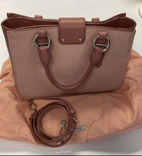 （分類：）位於 。 由 piglet926 提交（商品編號 1149185411，圖片 1）。簡介： 。