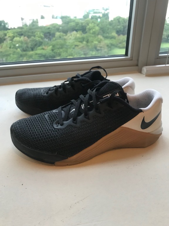 Metcon black white new arrivals gum