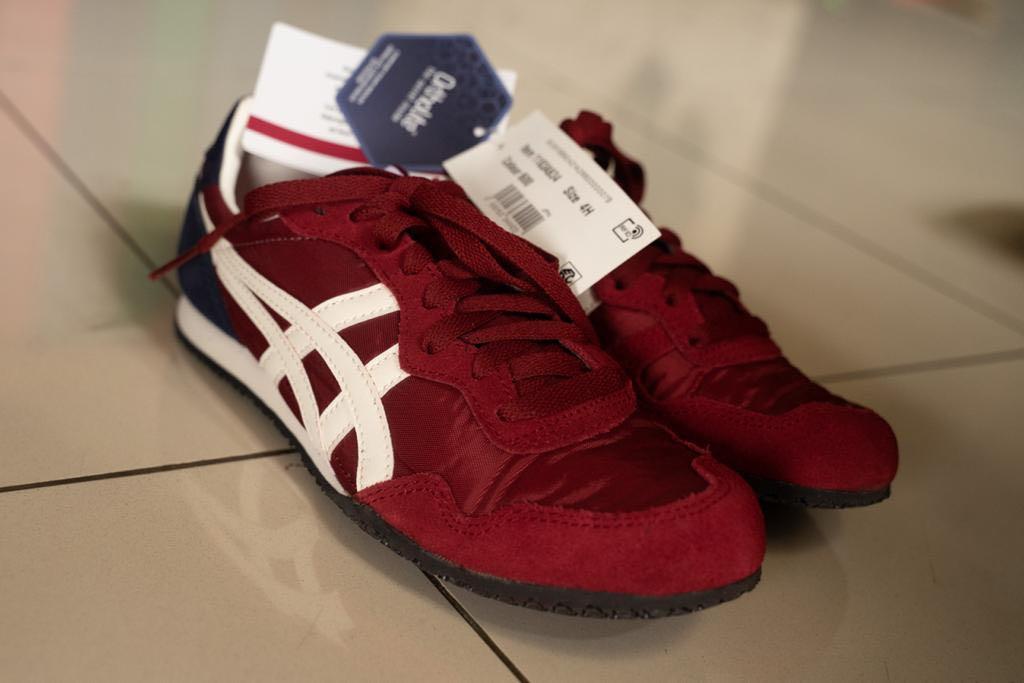 Onitsuka tiger sales serrano maroon
