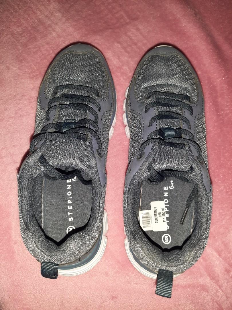 payless running shoes