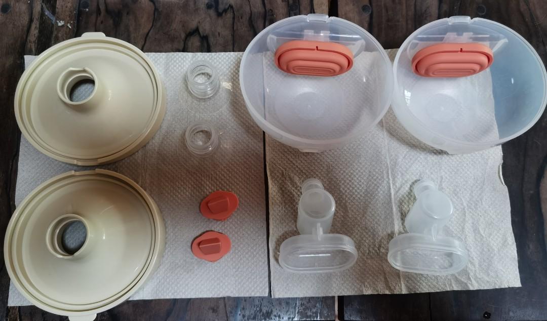 Phanpy Wearables Pair (Category: Breastfeeding & Bottle Feeding) located in Malolos. Submitted by yan.yan4 (Listing ID 1149196096, Image 2). Description: Selling for pair I seldom used these. I'm using this everytime na nakatravel lang Complete with box and extra parts (unused) minor issue: tanggal charging cover pero naitago naman, hindi lang maibalik rfs: hindi na nagagamit and need funds for LO's vaccine bought these last year. first owner. wi